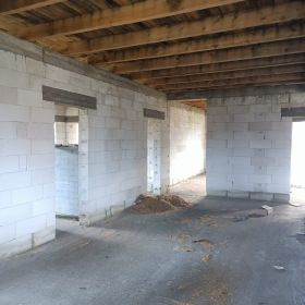 Działka budowlana z rozpoczętą budową domu Uściany Stare