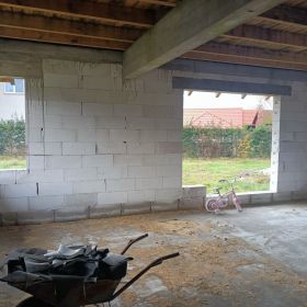 Działka budowlana z rozpoczętą budową domu Uściany Stare