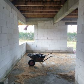 Działka budowlana z rozpoczętą budową domu Uściany Stare