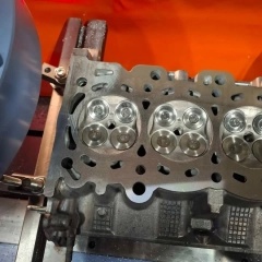 Regeneracji głowic, czyszczenie laserem