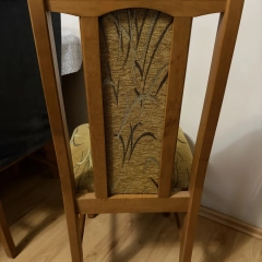 Stół plus krzesła 