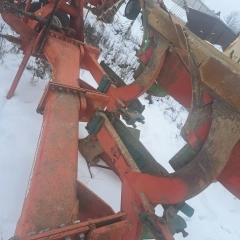 pług 4 kverneland