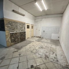 Budynek usługowo–magazynowy na sprzedaż lub wynajem – Pisz