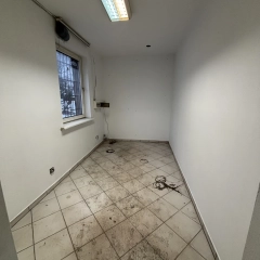 Budynek usługowo–magazynowy na sprzedaż lub wynajem – Pisz