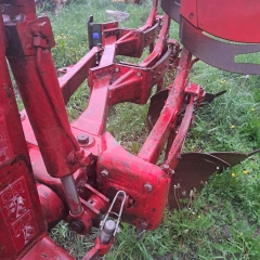 pług 4 kverneland F