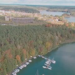 RUCIANE NIDA – blok, 2 pokoje, balkon, piwnica, 400 m od jeziora- SZYBKA SPRZEDAŻ !!!