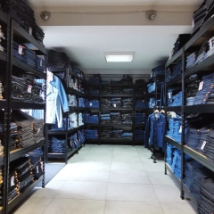 Sklep Jeans Club - tylko najlepsze marki MUSTANG, LEE, WRANGLER. Ogromny wybór, minimalne ceny!