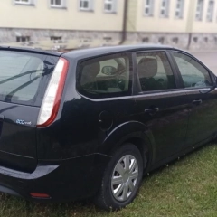 Ford Focus 2010 r