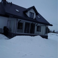 Proste zabudowy tarasów i balkonowe 