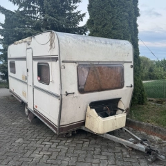 Sprzedam przyczepę kempingową 