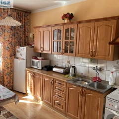 Mieszkanie, 1 pietro, centrum miasta, 76m2