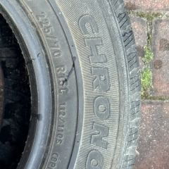   Sprzedam  Pirelli Chrono 225/70 R15C 