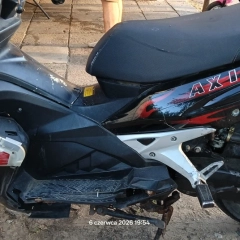 Skuter AXIS