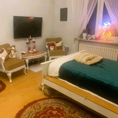 PRZESTRONNY DOM W CENTRUM BIAŁEJ PISKIEJ