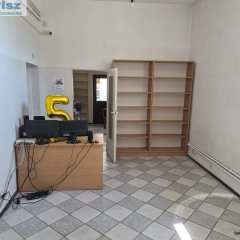 sprzedam lokal użytkowy w Piszu 200m2