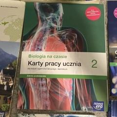 Sprzedam podręczniki widoczne na zdjęciach. Stan dobry i bardzo dobry, niektóre mają normalne ślady użytkowania.  30 zł za sztukę