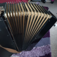 Akordeon Hohner 120 basów