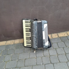 Akordeon 96 basów hohner