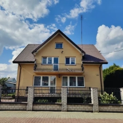 Duży dom 150m2+duża działka 28 arów+3 garaże. Nieruchomość z potencjałem