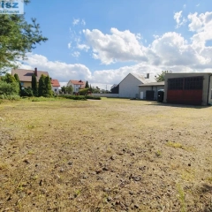 Duży dom 150m2+duża działka 28 arów+3 garaże. Nieruchomość z potencjałem