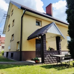 Duży dom 150m2+duża działka 28 arów+3 garaże. Nieruchomość z potencjałem