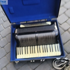 Akordeony 120 basowe
