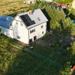 Sprzedam dom z garażami i halą-magazynem