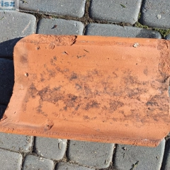 Sprzedam dachówke 1400sztuk.