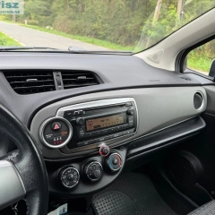 toyota yaris 1.4d/ 2013r