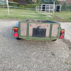 Przyczepka 600 kg otwierane burty