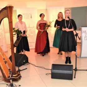 Kulturalna uczta z malarstwem i muzyką klasyczną