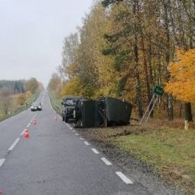 Zdarzenie drogowe z udziałem rowerzysty i pojazdu wojskowego