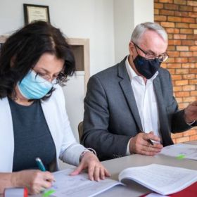  Gmina Pisz otrzymała 1 mln wsparcia na modernizację Targowiska Miejskiego w Piszu