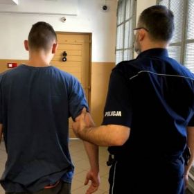 24-latek groził księdzu nożem. Został tymczasowo aresztowany