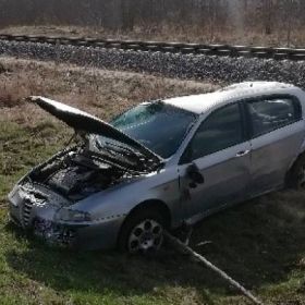 Zderzenie osobówki z samochodem ciężarowym na trasie Pisz- Biała Piska