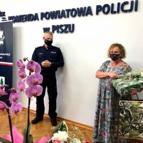 Po 20-latach pracy w piskiej komendzie Pani Danusia Topka odchodzi na emeryturę