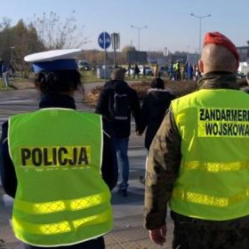 Bezpieczna akcja „Znicz” na drogach powiatu piskiego