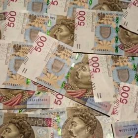 Mieszkaniec Pisza stracił prawie 60 000 inwestując w kryptowaluty