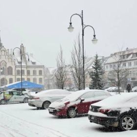 Opady śniegu utrzymają się przez cały weekend