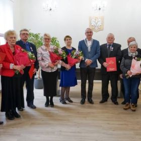 Medale za Długoletnie Pożycie Małżeńskie - Wyróżnienie Dla Par Świętujących Złote Gody